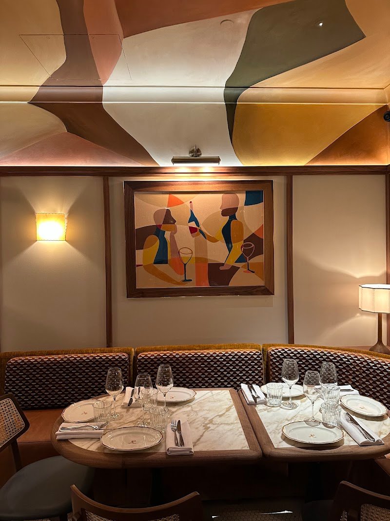 Rovollo Restaurant and Wine Room