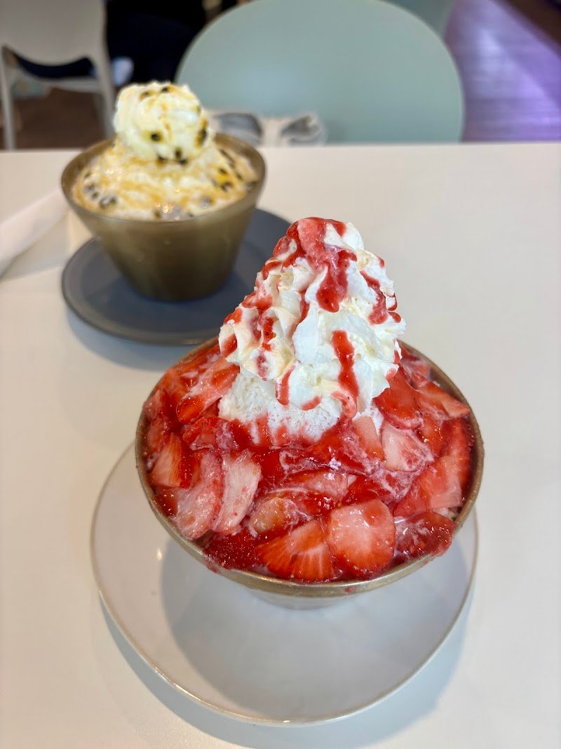 Tiara Dessert Cafe photo 8