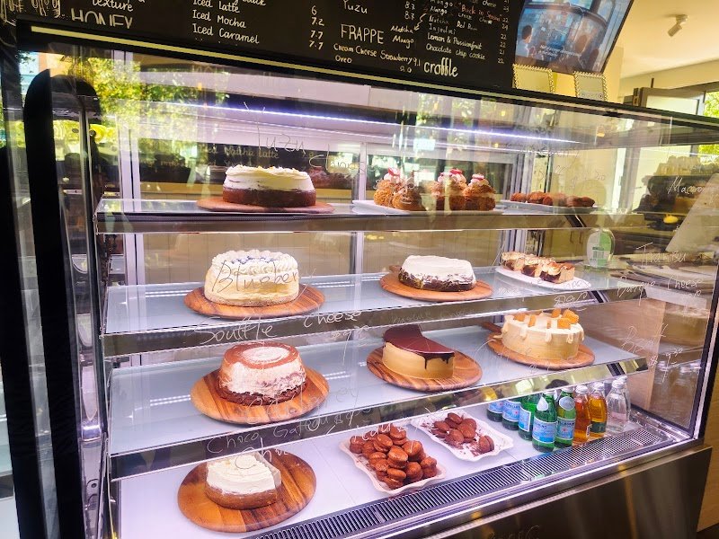 Tiara Dessert Cafe photo 6