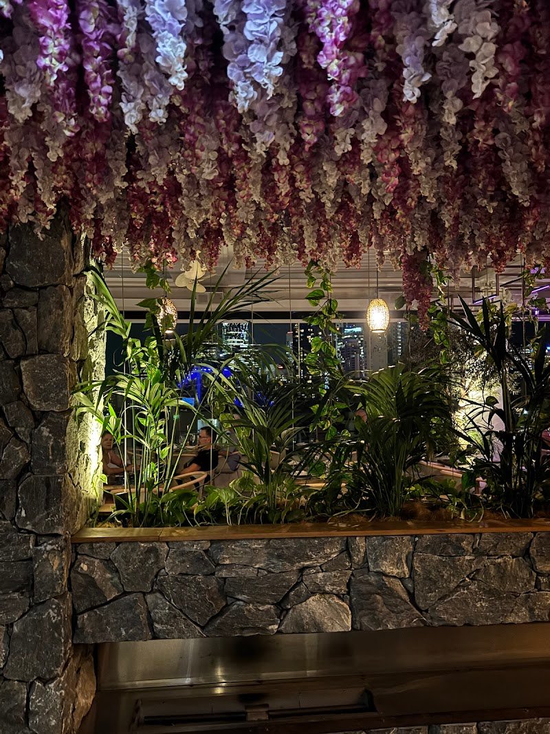 Iris Rooftop photo 4