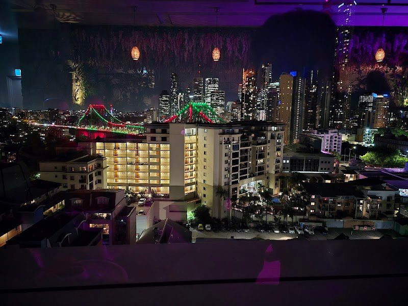 Iris Rooftop photo 3