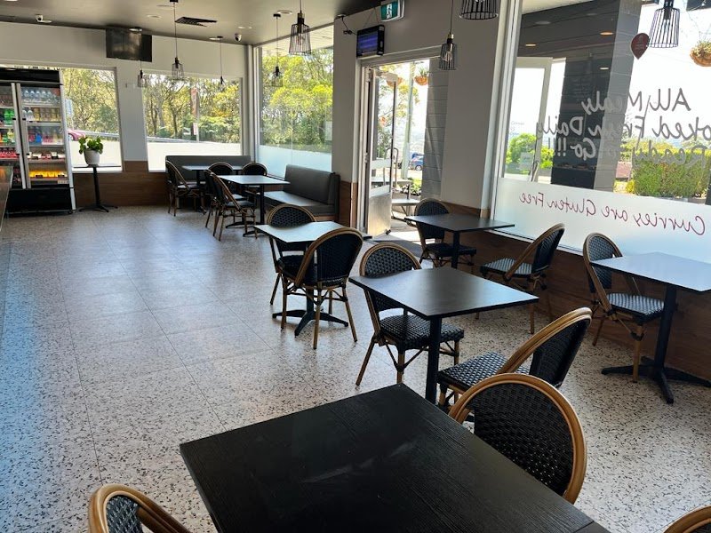 Raj's Corner Drive Thru photo 8