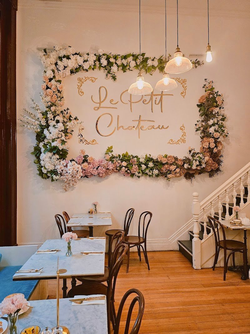 Le Petit Chateau Restaurant photo 10