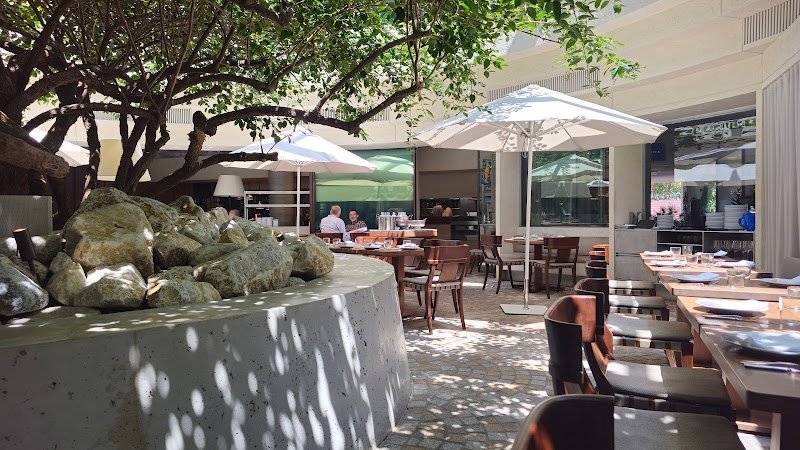 Olympus Dining photo 5