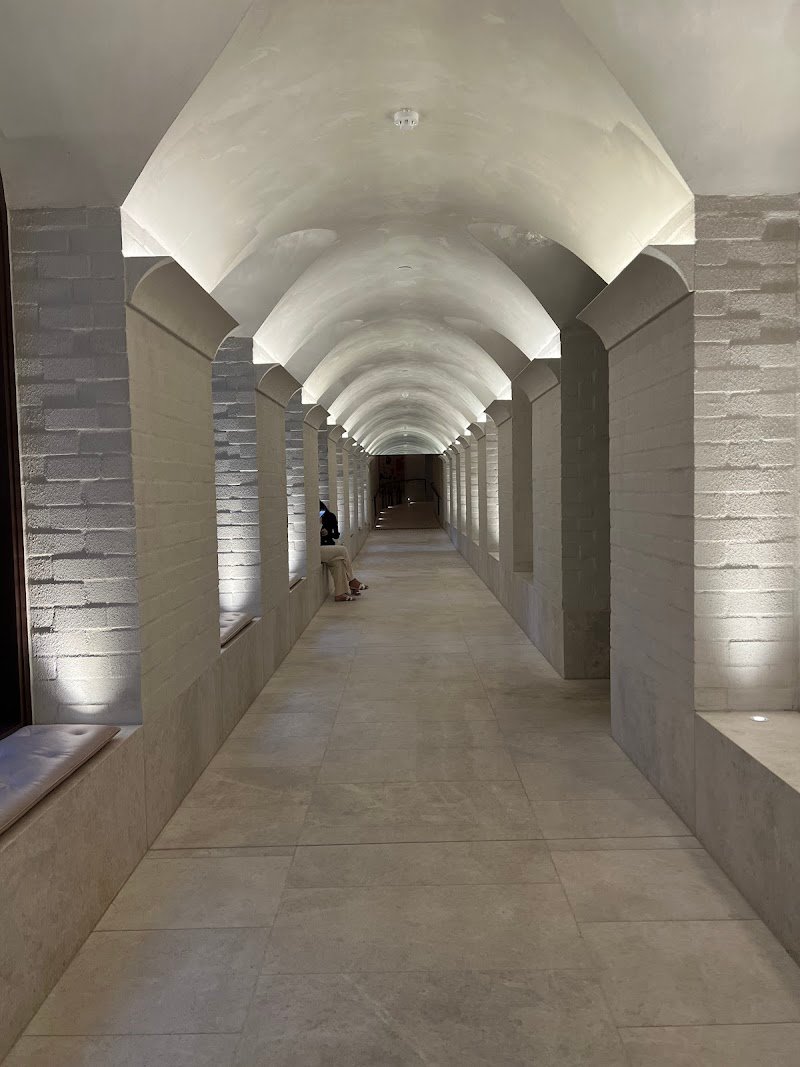 Olympus Dining photo 9