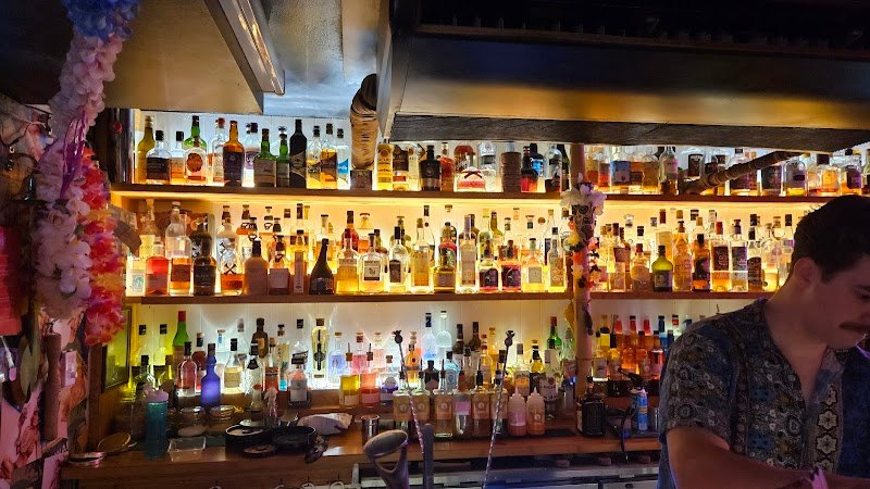 Flamingos Tiki Bar photo 3