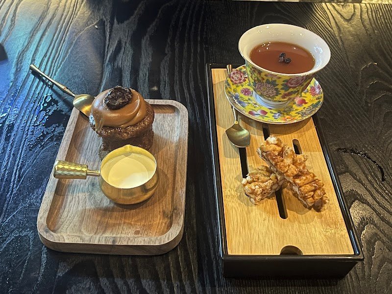 Mr.Tam Asian Fusion Restaurant - Dating, Modern, Dining, Sashimi, Sake, Whisky photo 7