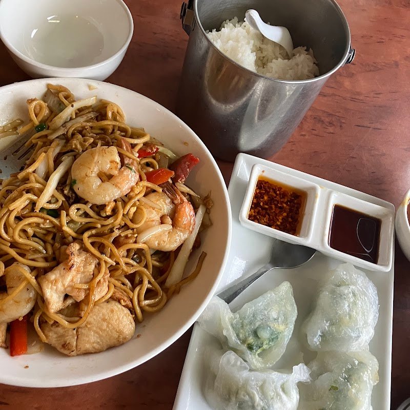 Paul's Asian Affair photo 10