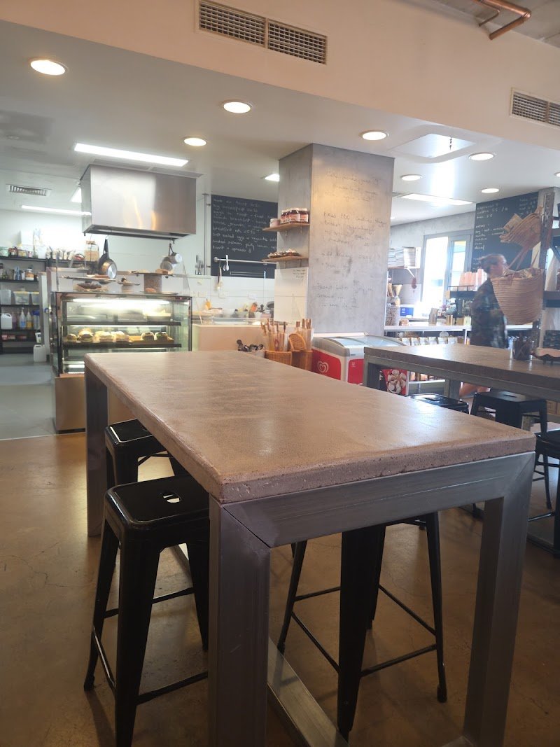 The Trader Winnellie Road photo 3