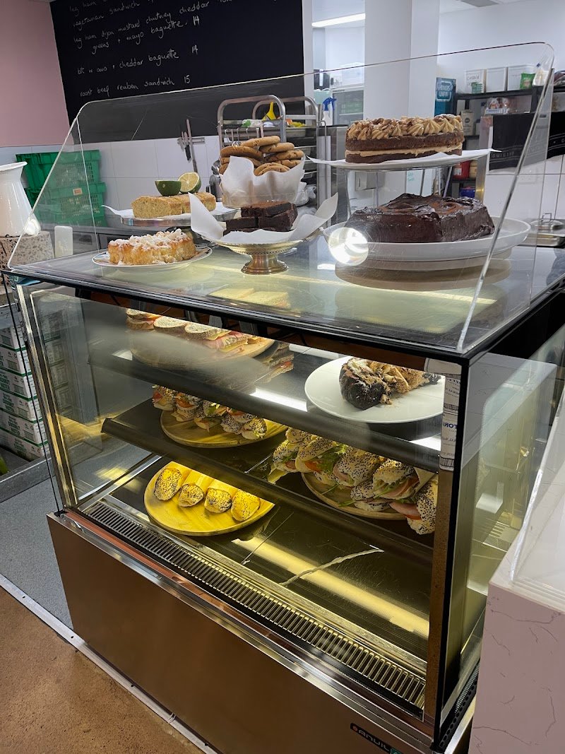 The Trader Winnellie Road photo 8