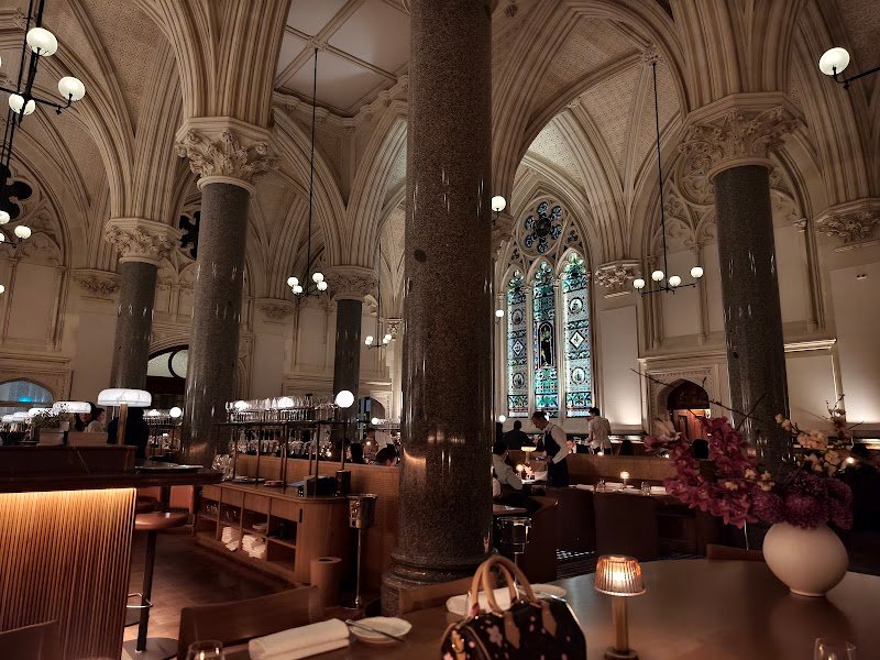 Reine & La Rue photo 6