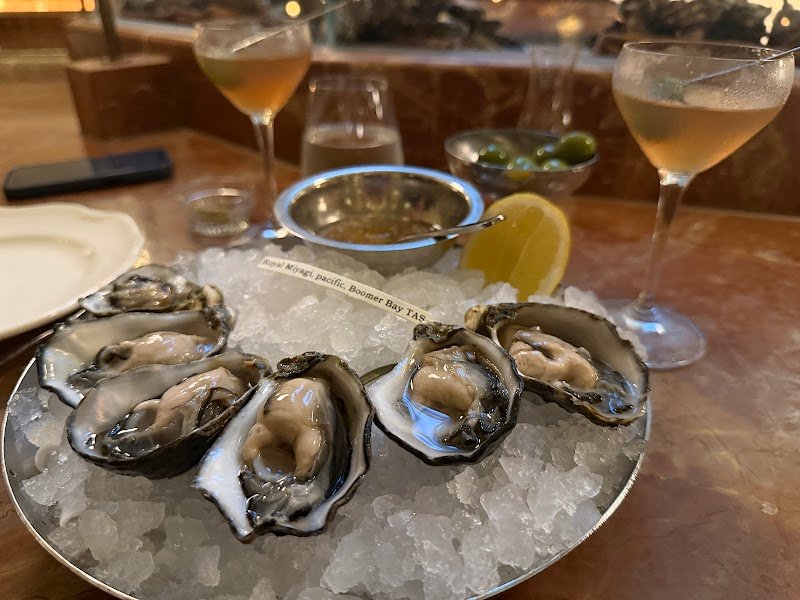 Reine & La Rue photo 4