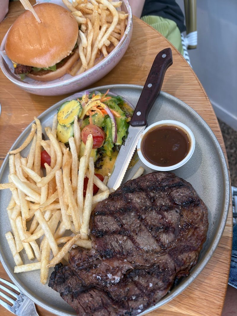 The Beach Hotel Townsville photo 9