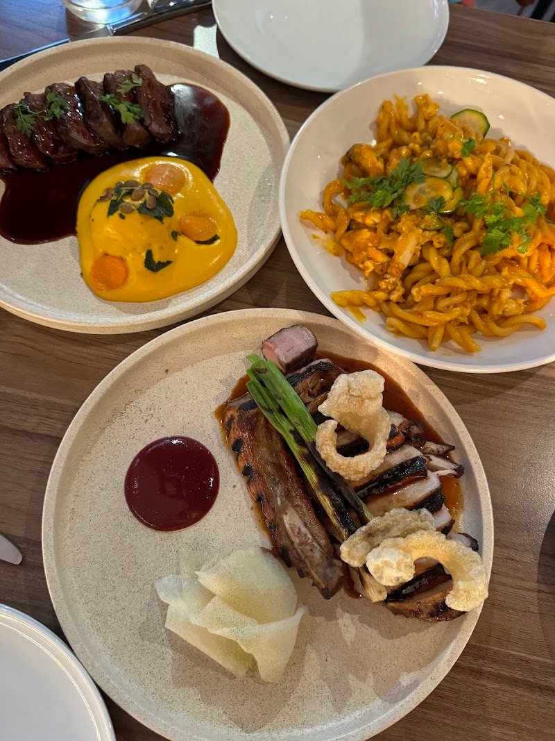 Social Eating House + Bar photo 3