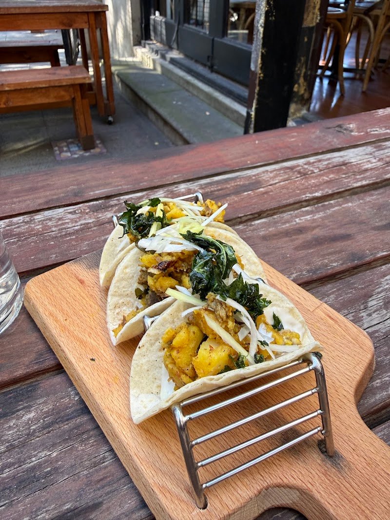 Three Elephants & Co. photo 3