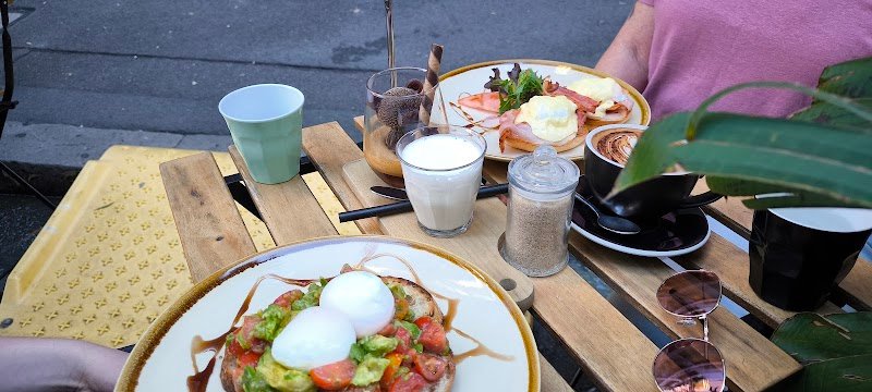 JOE BLACK CAFE photo 2