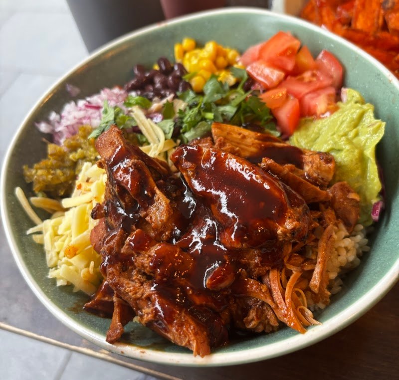 Bowls & Burgers photo 6