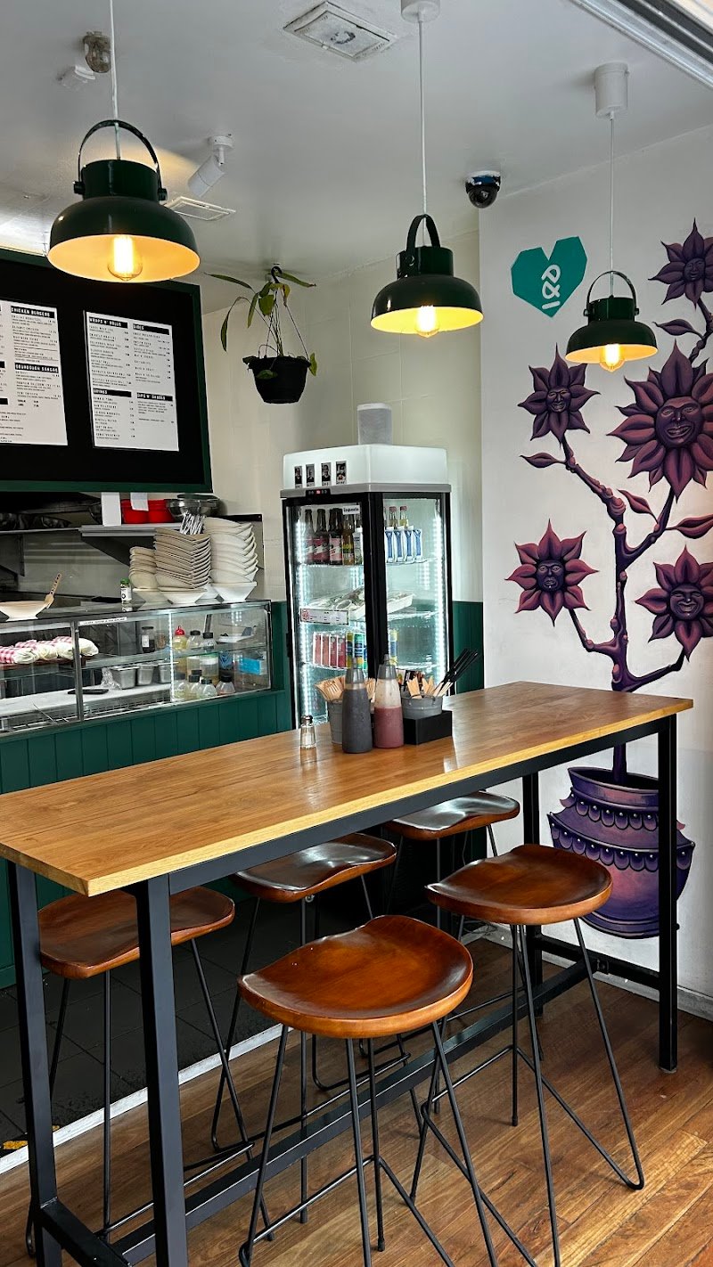 Bowls & Burgers photo 8