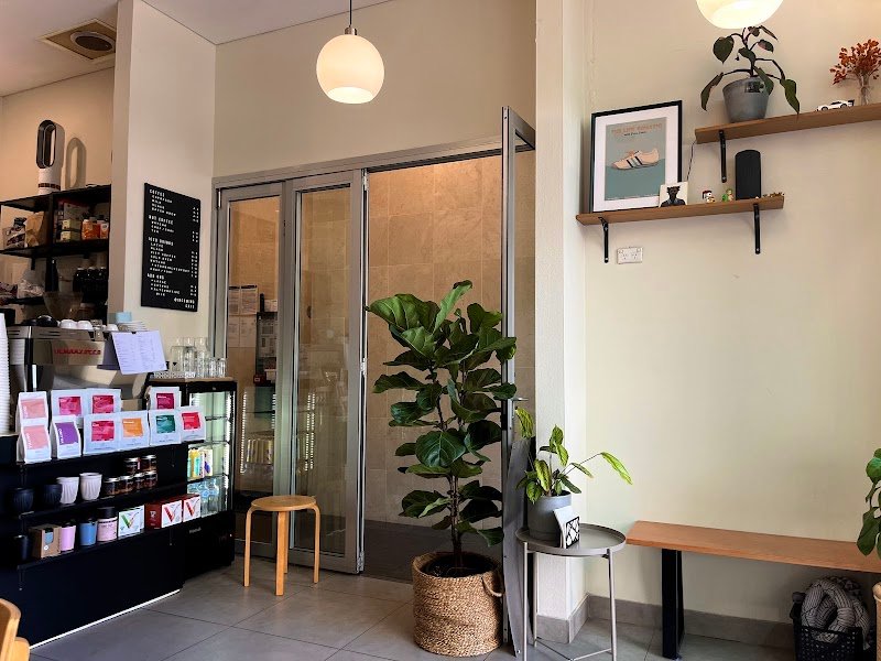 Incoming Cafe photo 6