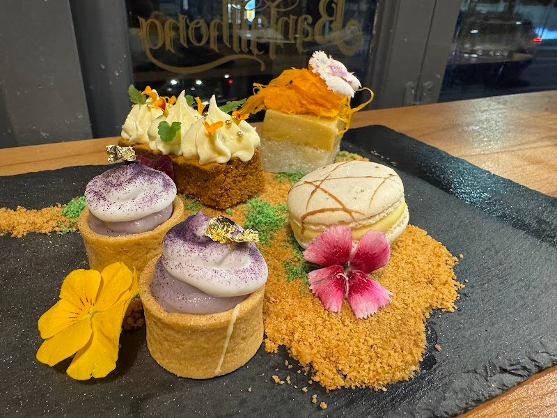 Bantatthong Thai Restaurant photo 8