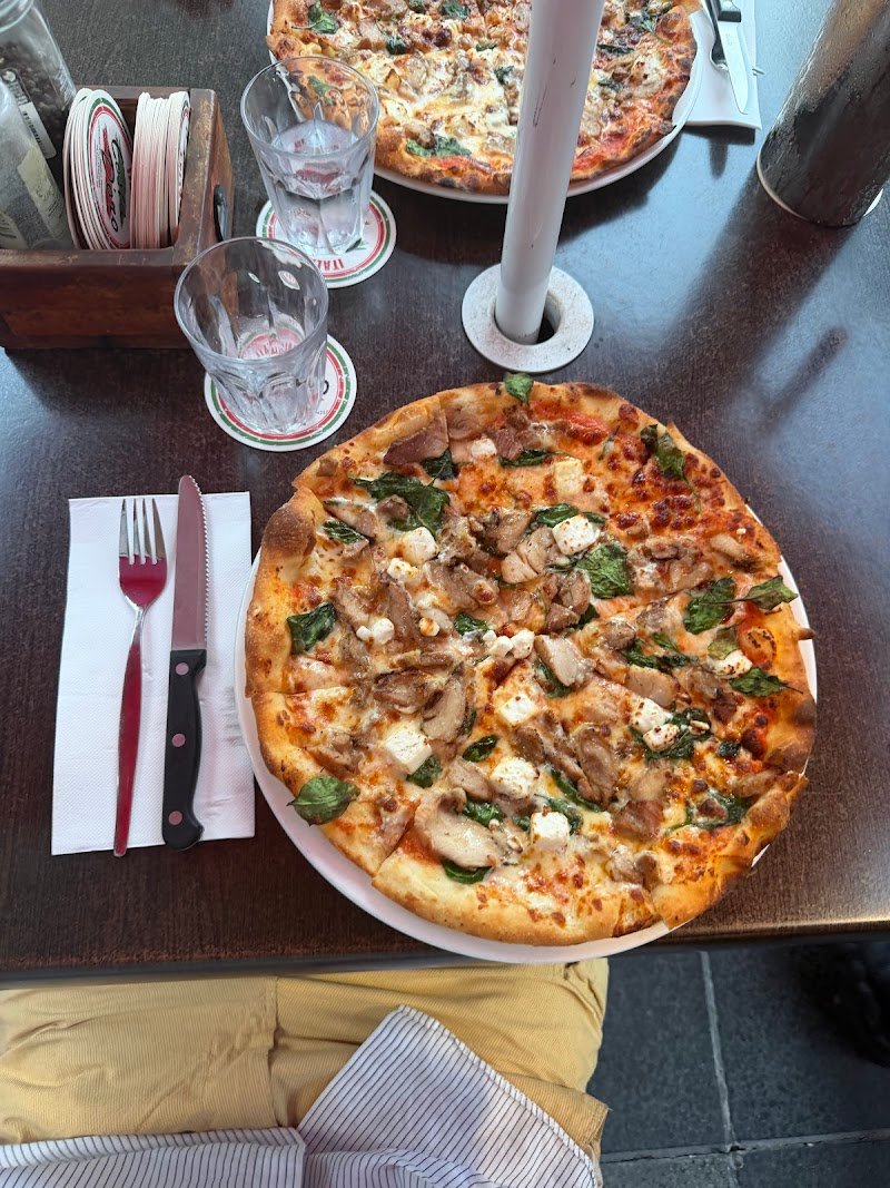 Costa D'oro Italian Restaurant & Pizzeria photo 3