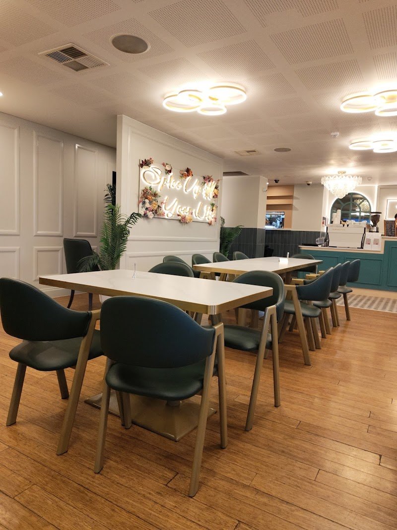 Kayumanis Modern Indonesian photo 10