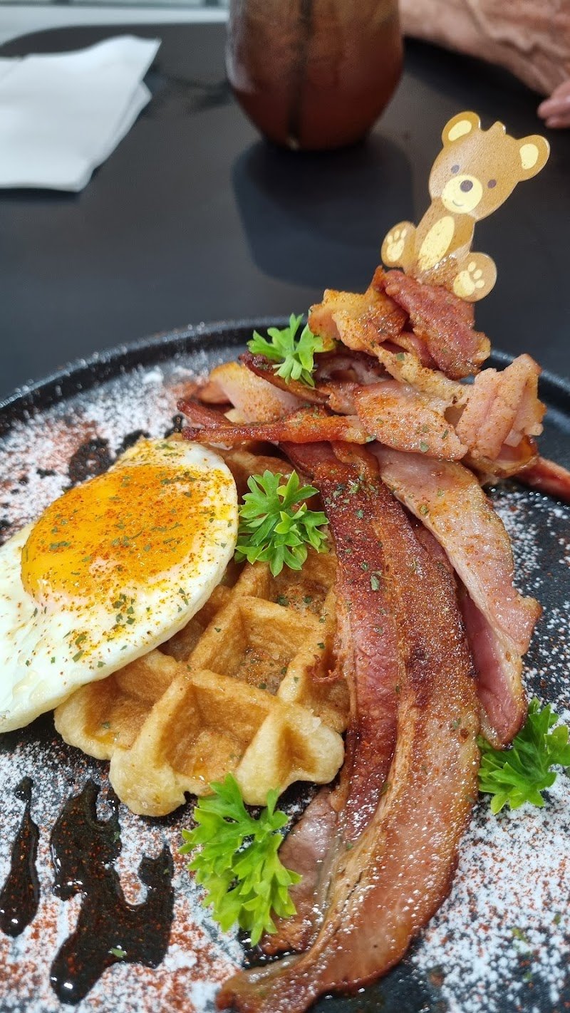 Innit Cafe and Bar photo 3