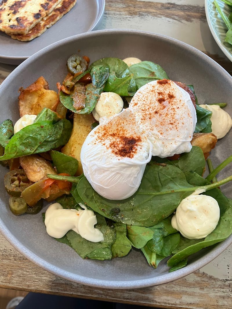 Salud Restaurant photo 3