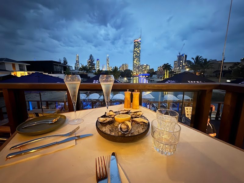 Isla Bar and Dining photo 4