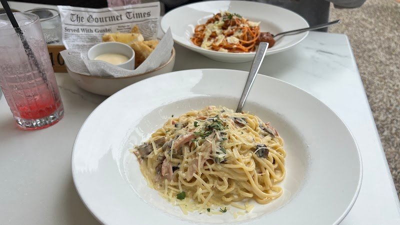 Milan On Main photo 4