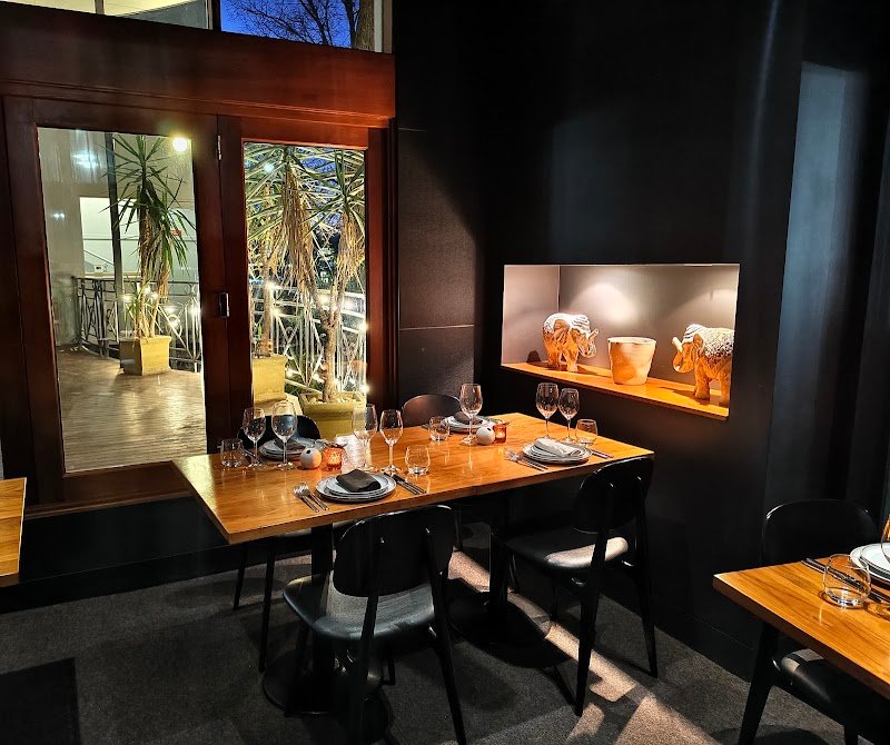 The Lotus Indian photo 3