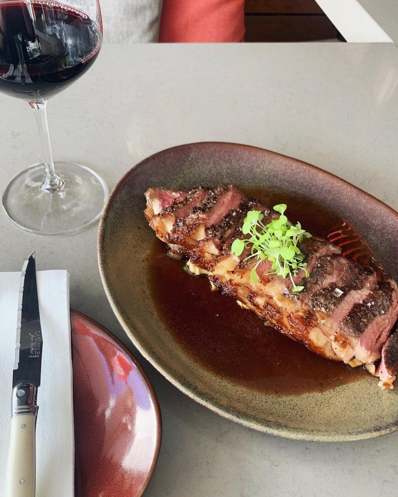 YoYo Bar and Restaurant photo 3