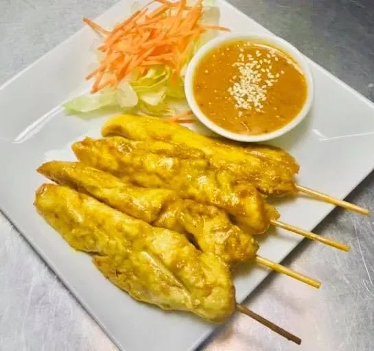 Muang Thong - Golden City Thai Restaurant photo 3