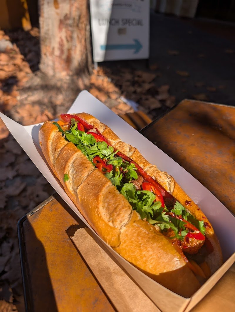 Let's Eat Lunch Bar and Cafe photo 3