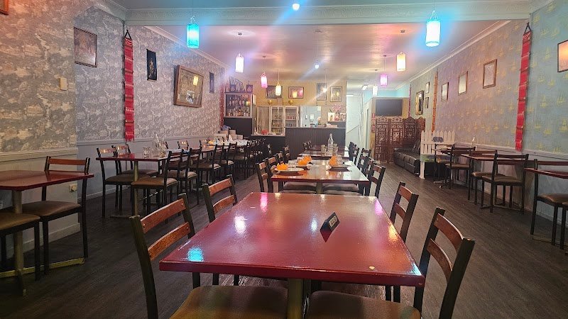 Dee's Vintage Thai Restaurant