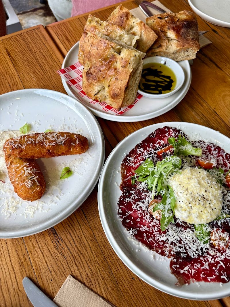 La Piazzetta Sydney photo 7