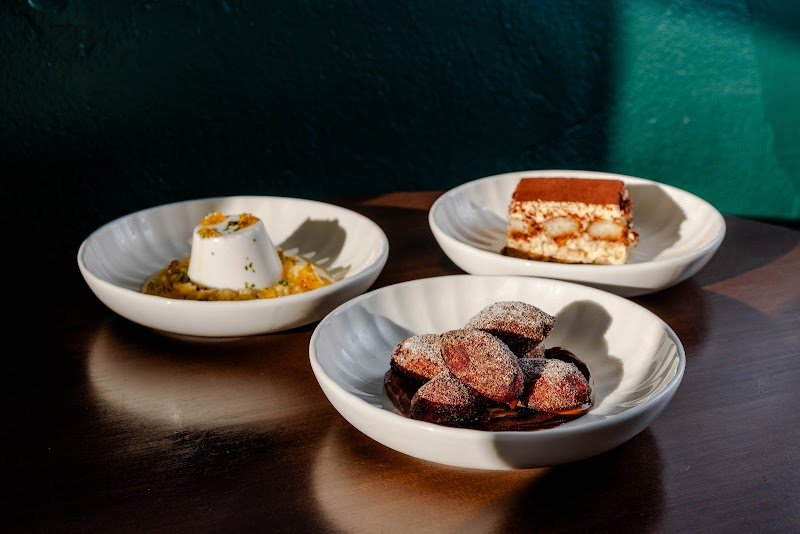 Cecchis Restaurant photo 10