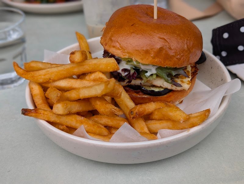 Bull & Bear Cafe - Restaurant photo 4